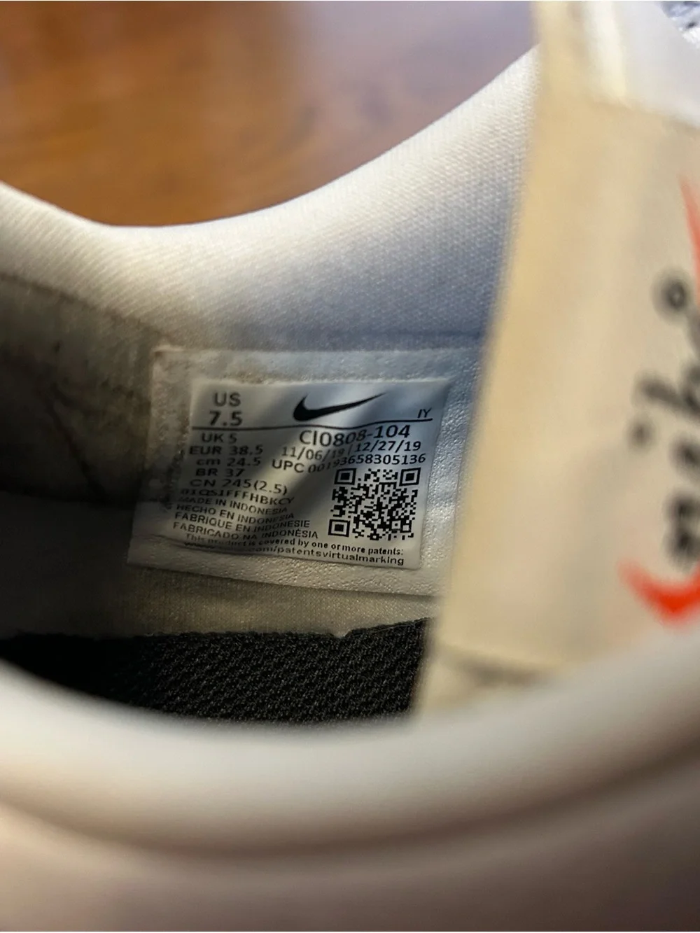 Nike White Sneakers with Black Swoosh - Picture 5 of 5
